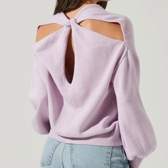 Astr Sweaters - NWOT ASTR the Label Lilac Back Cutout Puff Sleeve Sweater Size Medium